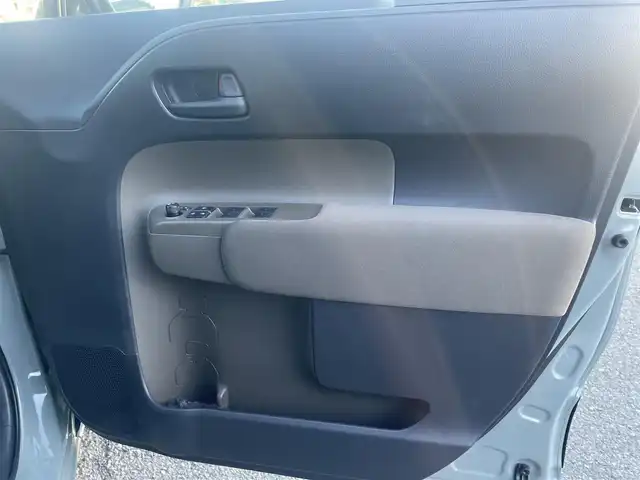 トヨタ シエンタ G 神奈川県 2024(令6)年 1万km 緑