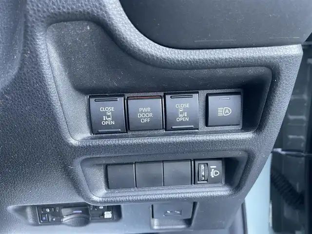 トヨタ シエンタ G 神奈川県 2024(令6)年 1万km 緑