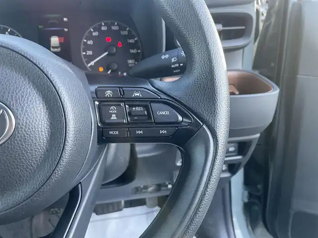 トヨタ シエンタ G 神奈川県 2024(令6)年 1万km 緑