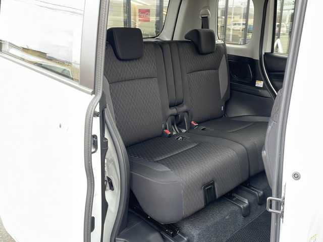 スズキ ソリオ バンディット HV MV 道東・釧路十勝 2024(令6)年 1.5万km ピュアホワイトP ・４WD/・社外SDナビ/（BT・ラジオ）/・バックカメラ/・両側パワースライドドア/・レーダークルーズコントロール/・スズキセーフティサポート/・ドライブレコーダー/・アイドリングストップ/・前席シートヒーター/・横滑り防止装置/・前後コーナーセンサー/・LEDヘッドライト/・レーンキープアシスト/・衝突被害軽減ブレーキ/・保証書/・取扱説明書