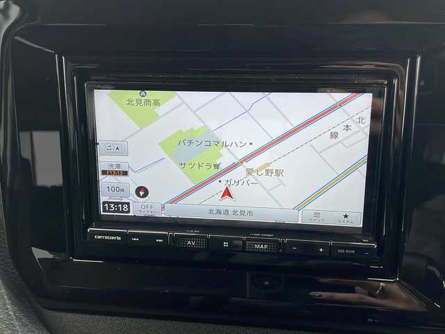 スズキ ソリオ バンディット HV MV 道東・釧路十勝 2024(令6)年 1.5万km ピュアホワイトP ・４WD/・社外SDナビ/（BT・ラジオ）/・バックカメラ/・両側パワースライドドア/・レーダークルーズコントロール/・スズキセーフティサポート/・ドライブレコーダー/・アイドリングストップ/・前席シートヒーター/・横滑り防止装置/・前後コーナーセンサー/・LEDヘッドライト/・レーンキープアシスト/・衝突被害軽減ブレーキ/・保証書/・取扱説明書