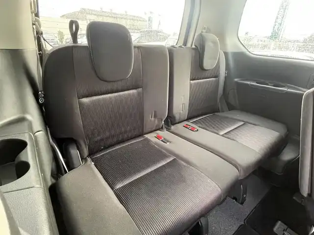 日産 セレナ ハイウェイスター Vセレクション 福岡県 2017(平29)年 3.9万km ブリリアントホワイトパール 純正9型SDナビ(フルセグTV/CD/DVD/BT)/エマージェンシーブレーキ/後席フリップダウンモニター/両側電動/クルコン/ドラレコ/ETC/純正LED/純正アルミホイール/プッシュスタート/スマートキー