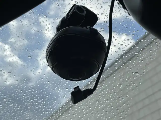 日産 セレナ ハイウェイスター Vセレクション 福岡県 2017(平29)年 3.9万km ブリリアントホワイトパール 純正9型SDナビ(フルセグTV/CD/DVD/BT)/エマージェンシーブレーキ/後席フリップダウンモニター/両側電動/クルコン/ドラレコ/ETC/純正LED/純正アルミホイール/プッシュスタート/スマートキー