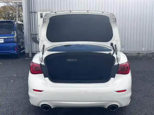 日産 スカイライン ハイブリッド 350GT 静岡県 2014(平26)年 5.7万km クリスタルホワイトパール ユーザー買取車両/純正HDDナビ【AM/FM/TV/BT/CD/iPod】/純正LEDヘッドライト/エンジンスタートボタン/MTモード付AT/クルーズコントロール/バックカメラ/ETC/USB入力端子/パワーシート/レザーシート/純正17インチAW/横滑り防止装置/コーナーセンサー/スマートキー/スペアキー×2/保証書/取扱説明書