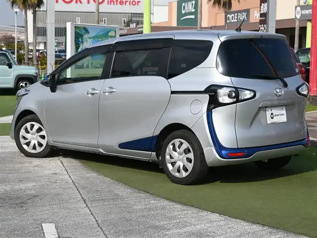 トヨタ シエンタ G 千葉県 2016(平28)年 3.2万km シルバーM 両側パワースライドドア/純正SDナビ/地デジTV/【DVD/CD再生機能　Bluetooth接続】/バックカメラ/ドライブレコーダー/ETC/革巻きステアリング/ウインカーミラー/スマートキー