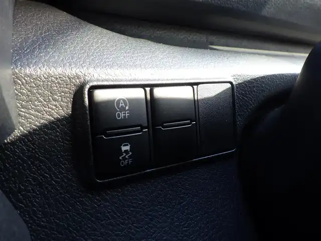 トヨタ シエンタ G 千葉県 2016(平28)年 3.2万km シルバーM 両側パワースライドドア/純正SDナビ/地デジTV/【DVD/CD再生機能　Bluetooth接続】/バックカメラ/ドライブレコーダー/ETC/革巻きステアリング/ウインカーミラー/スマートキー