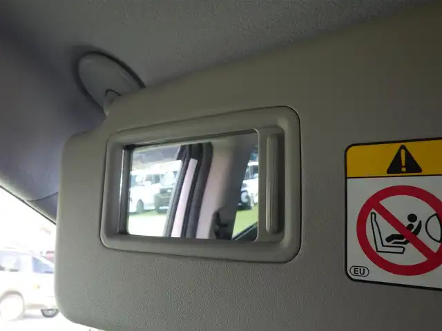 トヨタ シエンタ G 千葉県 2016(平28)年 3.2万km シルバーM 両側パワースライドドア/純正SDナビ/地デジTV/【DVD/CD再生機能　Bluetooth接続】/バックカメラ/ドライブレコーダー/ETC/革巻きステアリング/ウインカーミラー/スマートキー