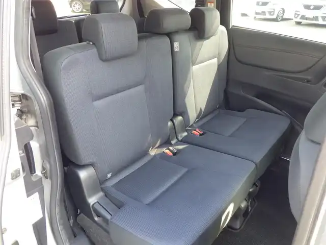 トヨタ シエンタ G 千葉県 2016(平28)年 3.2万km シルバーM 両側パワースライドドア/純正SDナビ/地デジTV/【DVD/CD再生機能　Bluetooth接続】/バックカメラ/ドライブレコーダー/ETC/革巻きステアリング/ウインカーミラー/スマートキー