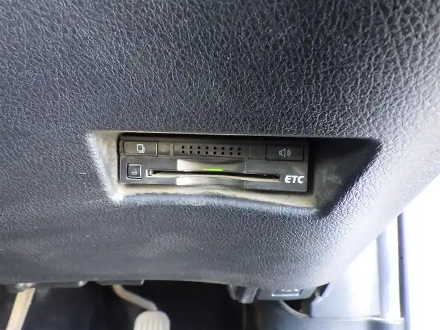 トヨタ シエンタ G 千葉県 2016(平28)年 3.2万km シルバーM 両側パワースライドドア/純正SDナビ/地デジTV/【DVD/CD再生機能　Bluetooth接続】/バックカメラ/ドライブレコーダー/ETC/革巻きステアリング/ウインカーミラー/スマートキー