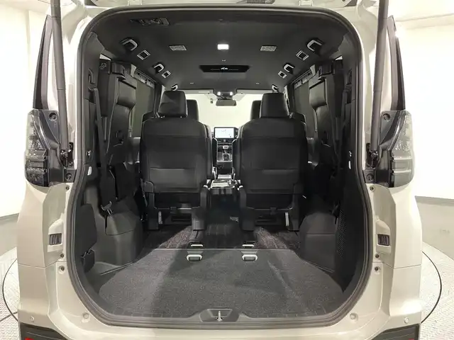 トヨタ ヴォクシー ハイブリッド S－Z 愛知県 2024(令6)年 0.9万km ホワイトパールクリスタルシャイン モデリスタエアロ　F/S/R/サイドステップ/純正10.5インチナビ/（フルセグTV/AM/FM/Bluetooth）/両側パワースライドドア/レーダークルーズコントロール/１００V電源/ビルトインETC2.0/シートヒーター/バックカメラ/前後ドライブレコーダー/ステアリングヒーター/コーナーセンサー/レーンキープアシスト/パーキングアシスト/HDMI接続/プッシュスタート/スマートキー/スペアキー/純正フロアマット/純正17インチアルミホイール/オートライト