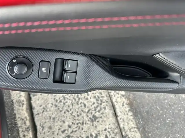 マツダ ロードスター S スペシャルパッケージ 島根県 2015(平27)年 4.6万km ソウルレッドプレミアムメタリック ワンオーナー　/純正ＳＤナビ　/フルセグＴＶ　/ＤＶＤ再生　/Ｂｌｕｅｔｏｏｔｈ接続　/バックカメラ　/ＥＴＣ　/横滑り防止装置　/スマートキー　/プッシュスタート　/純正ＬＥＤヘッドライト　/社外１６インチアルミホイール（RAYS）　/純正フロアマット/保証書・取扱説明書/スペアキー1本