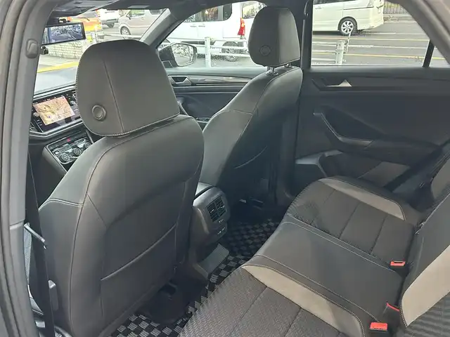 フォルクスワーゲン ＶＷ Ｔ－ロック TDI Rライン 香川県 2021(令3)年 2.5万km グレーⅡ メーカーナビ/フルセグ/Bluetooth/アップルカープレイ/バックカメラ/純正19インチアルミ/LEDヘッドライト/レーダークルーズ/レーンキープ/ルーフレール/ハーフレザーシート/パワーバックドア/デジタルミラー/前後ドライブレコーダー/スマートキー/ETC2.0/BSM