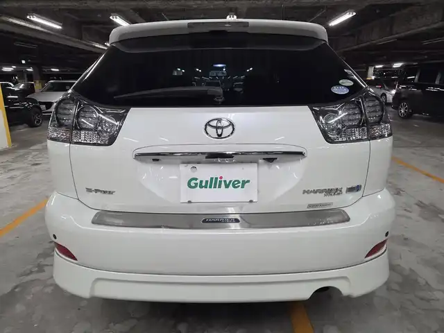 トヨタ ハリアー ハイブリッド L アルカンターラ プライムバージョン 愛媛県 2010(平22)年 8.1万km ホワイトパールクリスタルシャイン 4WD/ムーンルーフ/純正ナビ/フルセグTV/JBLプレミアムサウンドシステム/パワーバックドア/バックカメラ/クルーズコントロール/クリアランスソナー/バックソナー/ステアリング連動HIDヘッドランプ/オートライト/オートエアコン/革巻きステアリング/ステアリングスイッチ/革/アルカンターラコンビシート/前席パワーシート/純正18インチアルミホイール/スマートキー/プッシュエンジンスタート/イモビライザー/オートアラーム/禁煙車