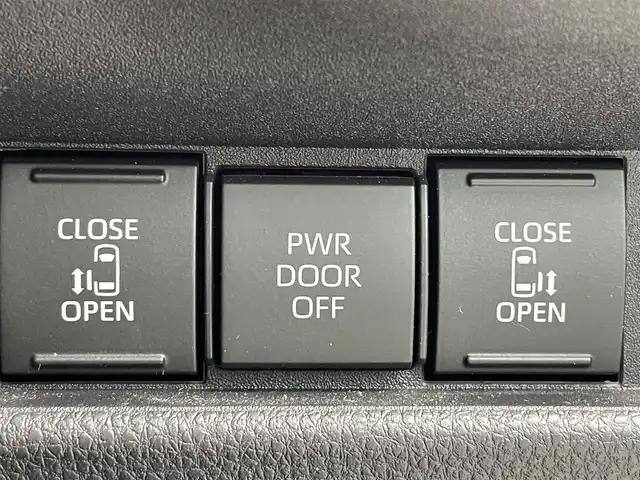 トヨタ シエンタ Z 東京都 2023(令5)年 1.3万km パール トヨタ純正10.5インチコネクティッドナビ/・フルセグTV/・Bluetooth接続/・FM/AM/Toyota Safety Sense/・プリクラッシュセーフティ/・レーントレーシングアシスト/・レーンディパーチャーアラート/・レーダークルーズコントロール/・アダプティブハイビームシステム/・ロードサインアシスト/駐車支援/・パノラミックビューモニター/・パーキングサポートブレーキ/ブラインドスポットモニター/モデリスタ15インチアルミホイール/両側パワースライドドア/D/N席シートヒーター/ステアリングヒーター/純正フロアマット/ビルトインETC2.0/USB入力端子/ドアバイザー/電動格納ミラー/スマートキー