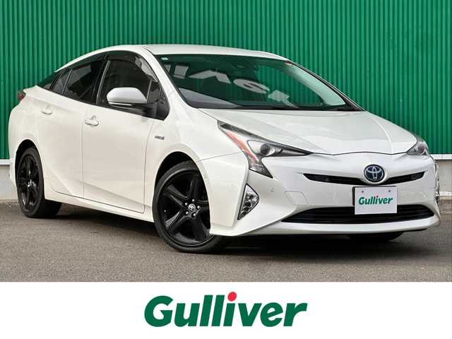 トヨタ プリウス A ツーリングセレクション 宮城県 2017(平29)年 5.4万km ホワイトパールクリスタルシャイン セーフティセンスP/・プリクラッシュセーフティ/・レーンディパーチャーアラート/・オートマチックハイビーム/・レーダークルーズコントロール/ブラインドスポットモニター/インテリジェントクリアランスソナー/シンプルインテリジェントパーキングアシスト/ヘッドアップディスプレイ/純正ナビ（NSZT-W66T）/・CD/DVD/・Bluetooth/・フルセグTV/バックカメラ/ドライブレコーダー/ビルトインETC2.0/GPSレーダー探知機（GWR-830sd）/合皮シート/シートヒーター/革巻きステアリング/ステアリングスイッチ/LEDヘッドランプ/フォグランプ/オートライト/スマートキー＆プッシュスタート/スペアキー1本/電動格納ミラー/純正17インチAW/純正フロアマット/純正ドアバイザー/W/サイド/カーテンエアバッグ
