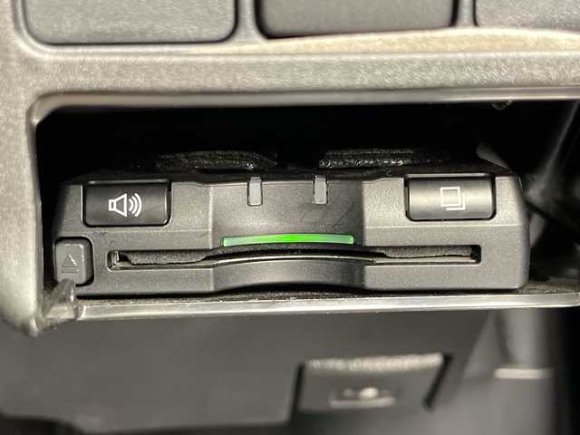 トヨタ アクア G ブラックソフトレザーセレ 千葉県 2014(平26)年 4.9万km ブラックマイカ バックカメラ/純正SDナビ/（フルセグ/Bluetooth/CD/DVD/FM/AM）/アイドリングストップ/ETC/ドライブレコーダー（前のみ）/レザーシート/ハロゲンヘッドライト/純正フロアマット/社外サイドバイザー/電動格納ミラー