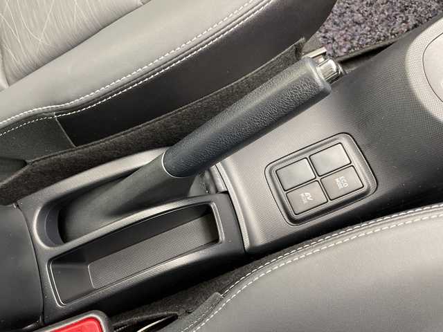 トヨタ アクア G ブラックソフトレザーセレ 千葉県 2014(平26)年 4.9万km ブラックマイカ バックカメラ/純正SDナビ/（フルセグ/Bluetooth/CD/DVD/FM/AM）/アイドリングストップ/ETC/ドライブレコーダー（前のみ）/レザーシート/ハロゲンヘッドライト/純正フロアマット/社外サイドバイザー/電動格納ミラー