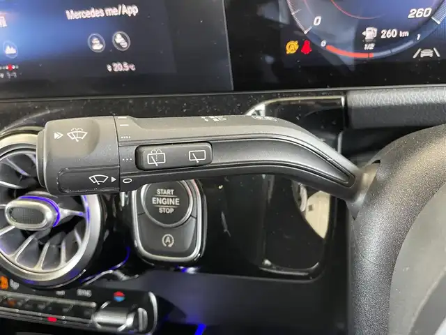 メルセデス・ベンツ ＧＬＡ２００ｄ 4マチック AMGライン 山形県 2021(令3)年 3.3万km ポーラホワイト 純正ナビ/・Bluetooth/USB/フルセグTV/LEDヘッドライト/アダプティブハイビームアシスト・プラス/アンビエントライト（64色）/レーダーセーフティパッケージ（標準）/・LKA/・BSM/2.0ETC/ACC/パワーシート/シートヒーター/スペアキー×１/保証書/取説