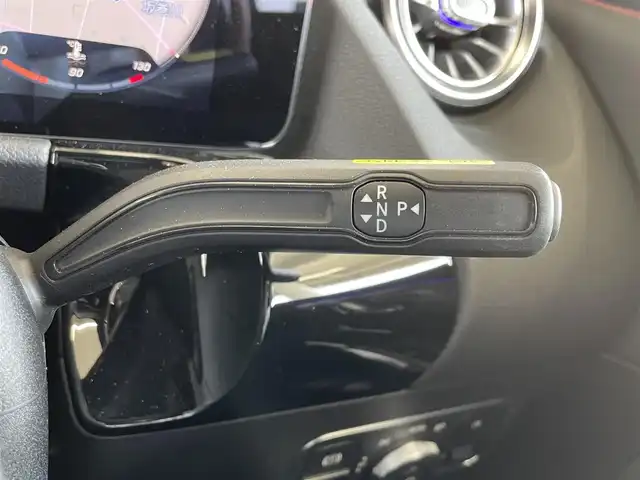 メルセデス・ベンツ ＧＬＡ２００ｄ 4マチック AMGライン 山形県 2021(令3)年 3.3万km ポーラホワイト 純正ナビ/・Bluetooth/USB/フルセグTV/LEDヘッドライト/アダプティブハイビームアシスト・プラス/アンビエントライト（64色）/レーダーセーフティパッケージ（標準）/・LKA/・BSM/2.0ETC/ACC/パワーシート/シートヒーター/スペアキー×１/保証書/取説
