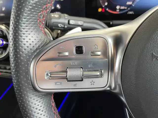 メルセデス・ベンツ ＧＬＡ２００ｄ 4マチック AMGライン 山形県 2021(令3)年 3.3万km ポーラホワイト 純正ナビ/・Bluetooth/USB/フルセグTV/LEDヘッドライト/アダプティブハイビームアシスト・プラス/アンビエントライト（64色）/レーダーセーフティパッケージ（標準）/・LKA/・BSM/2.0ETC/ACC/パワーシート/シートヒーター/スペアキー×１/保証書/取説