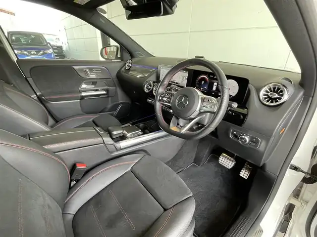 メルセデス・ベンツ ＧＬＡ２００ｄ 4マチック AMGライン 山形県 2021(令3)年 3.3万km ポーラホワイト 純正ナビ/・Bluetooth/USB/フルセグTV/LEDヘッドライト/アダプティブハイビームアシスト・プラス/アンビエントライト（64色）/レーダーセーフティパッケージ（標準）/・LKA/・BSM/2.0ETC/ACC/パワーシート/シートヒーター/スペアキー×１/保証書/取説