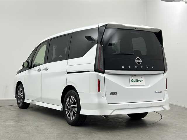 日産 セレナ e－パワー ハイウェイスター V 三重県 2025(令7)年 0.1万km未満 プリズムホワイト 純正12.3インチディスプレイオーディオ/（ナビ機能付き）/フルセグ/全方位カメラ/ETC2.0/デジタルインナーミラー/純正ドライブレコーダー（前後）/プロパイロット/追従式クルーズコントロール/衝突軽減ブレーキ/ブラインドスポットモニター/レーンキープアシスト/オートハイビーム/ワイヤレス充電/両側パワースライドドア/純正16インチAW/フォグランプ/スマートキー×2