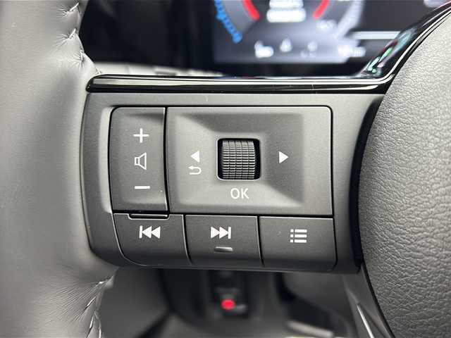日産 セレナ e－パワー ハイウェイスター V 三重県 2025(令7)年 0.1万km未満 プリズムホワイト 純正12.3インチディスプレイオーディオ/（ナビ機能付き）/フルセグ/全方位カメラ/ETC2.0/デジタルインナーミラー/純正ドライブレコーダー（前後）/プロパイロット/追従式クルーズコントロール/衝突軽減ブレーキ/ブラインドスポットモニター/レーンキープアシスト/オートハイビーム/ワイヤレス充電/両側パワースライドドア/純正16インチAW/フォグランプ/スマートキー×2