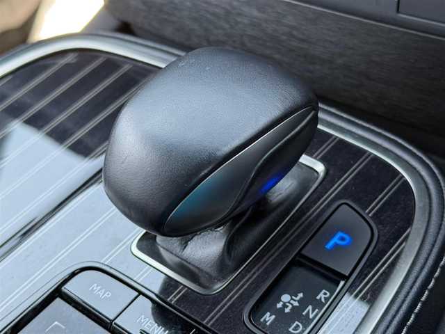 レクサス ＬＳ 500 Iパッケージ 京都府 2018(平30)年 5.7万km マンガンラスター 〇4WD/ターボ/〇純正12.3インチナビ/〇フルセグTV/〇バックカメラ/〇パノラマモニター/〇ビルトインETC2.0/〇ドライブレコーダー/〇セーフティ＋A/〇デジタルインナーミラー/〇ヘッドアップディスプレイ/〇LEDヘッドランプ/〇オートライト/〇電動トランクリッド/〇純正20インチアルミ/〇本木製/革巻きコンビステアリング/〇ステアリングヒーター/〇パドルシフト/〇革シート/〇シートヒーター/〇シートベンチレーション/〇パワーシート/〇リフレッシュシート/〇電動サンシェード/〇左右独立オートエアコン/〇スマートキー/〇禁煙車