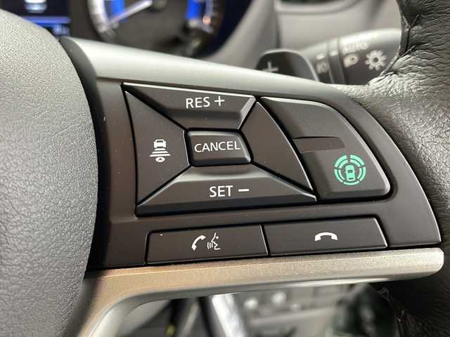 三菱 デリカミニ T プレミアム 千葉県 2025(令7)年 0.1万km未満 緑Ⅱ T　PREMIUM　4WD　9型ディスプレイオーディオ/禁煙車/純正９インチナビ/・Bluetooth/Apple Car Play/Android Auto/・全方位カメラ/デジタルインナーミラー/両側パワースライドドア/・モーションセンサー付/アダプティブクルーズコントロール/・衝突被害軽減ブレーキ/・レーンキープアシスト/・車線逸脱警報/・前後ソナーセンサー/・前後コーナーセンサー/・ダウンヒルアシスト/ステアリングリモコン/シートヒーター/・ステアリングヒーター/パドルシフト/純正アルミホイール/スマートキー/取説・保証書