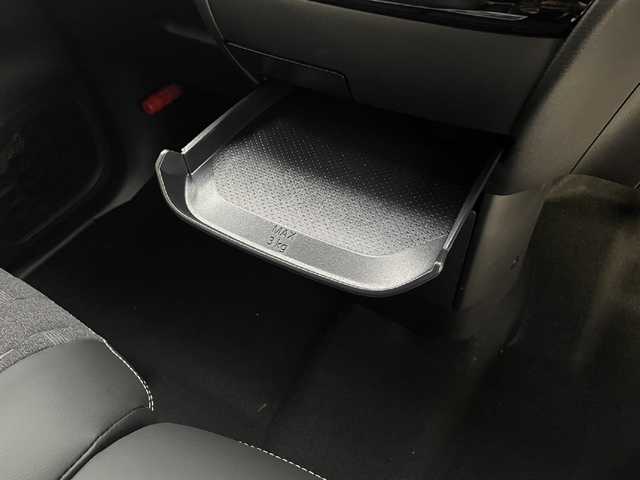 三菱 デリカミニ T プレミアム 千葉県 2025(令7)年 0.1千km 緑Ⅱ T　PREMIUM　4WD　9型ディスプレイオーディオ/禁煙車/純正９インチナビ/・Bluetooth/Apple Car Play/Android Auto/・全方位カメラ/デジタルインナーミラー/両側パワースライドドア/・モーションセンサー付/アダプティブクルーズコントロール/・衝突被害軽減ブレーキ/・レーンキープアシスト/・車線逸脱警報/・前後ソナーセンサー/・前後コーナーセンサー/・ダウンヒルアシスト/ステアリングリモコン/シートヒーター/・ステアリングヒーター/パドルシフト/純正アルミホイール/スマートキー/取説・保証書/シャモニーパッケージ