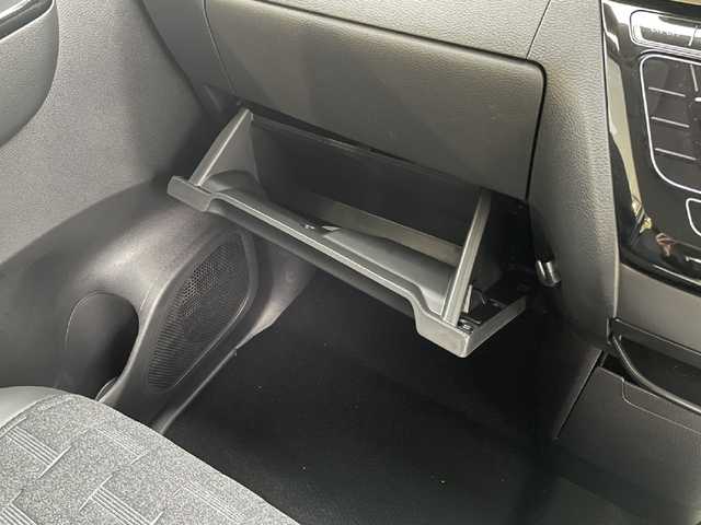 三菱 デリカミニ T プレミアム 千葉県 2025(令7)年 0.1千km 緑Ⅱ T　PREMIUM　4WD　9型ディスプレイオーディオ/禁煙車/純正９インチナビ/・Bluetooth/Apple Car Play/Android Auto/・全方位カメラ/デジタルインナーミラー/両側パワースライドドア/・モーションセンサー付/アダプティブクルーズコントロール/・衝突被害軽減ブレーキ/・レーンキープアシスト/・車線逸脱警報/・前後ソナーセンサー/・前後コーナーセンサー/・ダウンヒルアシスト/ステアリングリモコン/シートヒーター/・ステアリングヒーター/パドルシフト/純正アルミホイール/スマートキー/取説・保証書/シャモニーパッケージ