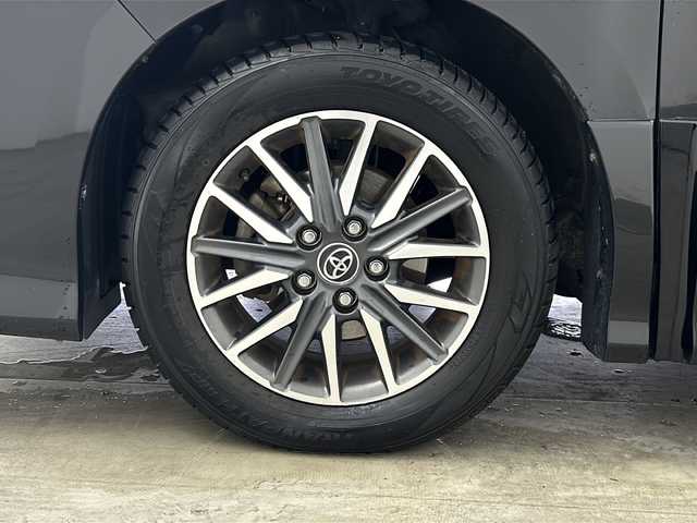 トヨタ ヴォクシー ZS 煌 兵庫県 2015(平27)年 10.7万km ブラック ・純正ナビ&TV&BT&CD&DVD&SD/・バックカメラ/・両側パワースライドドア/・ビルトインETC/・純正16インチアルミホイール/・純正フロアマット/・スマートキー/・横滑り防止/・LEDオートライト/・アイドリングストップ