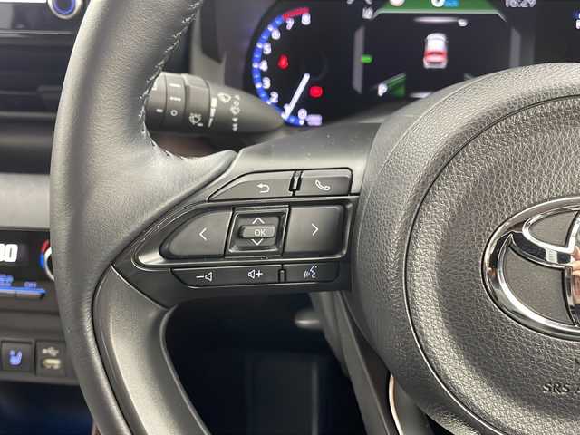 トヨタ ヤリスクロス Z 栃木県 2021(令3)年 3.4万km ベージュ 純正ナビ/AM FM  USB BT　Miracast/トヨタセーフティセンス/・レーンアシスト/・衝突軽減ブレーキ/・オートマチックハイビーム/・レーダークルーズコントロール/・ブラインドスポットモニター/全周囲カメラ/ドライブレコーダー/ETC2.0/ステアリングヒーター/コーナーセンサー/シートヒーター/オートエアコン/オートライト/LEDヘッドライト/電動格納ミラー/純正フロアマット/純正アルミホイール/スマートキー×2