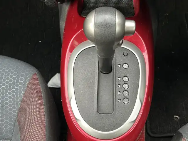 日産 ジューク 15RX タイプV 道央・札幌 2014(平26)年 6.5万km ブリリアントホワイトパール 純正SDナビ/FM/AM/CD/DVD/フルセグ/バックカメラ/ETC/プッシュスタート/スマートキー/スペアキー/電格ミラー/ヘッドライトレベライザー/アイドリングストップ/AAC/ドアバイザー/Wエアバッグ