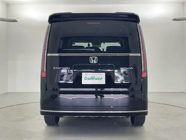 ホンダ ステップワゴン スパーダ 福井県 2024(令6)年 0.6万km クリスタルブラックパール 9型純正ナビ　/【AM/FM/CD/DVD/Bluetooth/フルセグ】/ホンダセンシング/-車線逸脱警報/-レーンキープアシスト/-BSM/-踏み間違い防止/-オートクルーズコントロール/全方位カメラ/両側パワースライドドア　/パワーバックドア　/ハーフレザーシート　/シートヒーター　/LEDライト/ETC/ドライブレコーダー前後