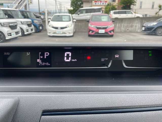 ダイハツ タント カスタム RS 静岡県 2022(令4)年 2.6万km シャイニングホワイトパール ●純正ディスプレイオーディオ/(フルセグ/Bluetooth/AppleCarPlay)/●全方位カメラ/●前席シートヒーター/●衝突軽減ブレーキ/●レーンキープアシスト/●レーダークルーズコントロール/●後方コーナーセンサー/●電動パーキングブレーキ/●オートブレーキホールド/●アイドリングストップ/●LEDライト/●オートライト/●フォグランプ/●革巻きステアリング/●ステアリングスイッチ/●ETC/●前後ドライブレコーダー/●フロアマット/●ドアバイザー/●横滑り防止装置/●スマートキー/●プッシュスタート/●純正15インチアルミホイール/●W＋サイド＋カーテンSRS＋ABS/●取扱説明書