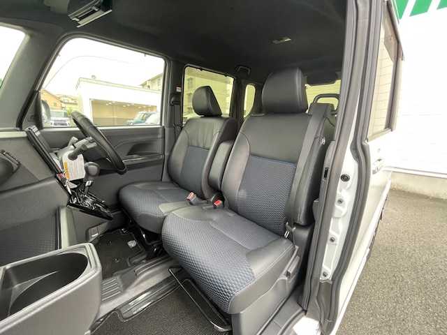 ダイハツ タント カスタム RS 静岡県 2022(令4)年 2.6万km シャイニングホワイトパール ●純正ディスプレイオーディオ/(フルセグ/Bluetooth/AppleCarPlay)/●全方位カメラ/●前席シートヒーター/●衝突軽減ブレーキ/●レーンキープアシスト/●レーダークルーズコントロール/●後方コーナーセンサー/●電動パーキングブレーキ/●オートブレーキホールド/●アイドリングストップ/●LEDライト/●オートライト/●フォグランプ/●革巻きステアリング/●ステアリングスイッチ/●ETC/●前後ドライブレコーダー/●フロアマット/●ドアバイザー/●横滑り防止装置/●スマートキー/●プッシュスタート/●純正15インチアルミホイール/●W＋サイド＋カーテンSRS＋ABS/●取扱説明書