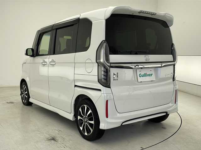 ホンダ Ｎ ＢＯＸ カスタム G L ホンダセンシング 千葉県 2020(令2)年 4.2万km プラチナホワイトパール 純正８型ナビ/バックカメラ/ビルトインＥＴＣ　/純正１４インチＡＷ/追従式クルーズコントロール/両側パワースライドドア　/フルセグＴＶ/純正フロアマット/衝突軽減ブレーキ/ＬＥＤヘッドライト/オートライト