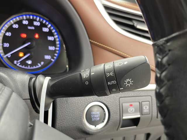 トヨタ ハリアー プレミアム メタル&レザーP 千葉県 2020(令2)年 4.2万km ホワイトパールクリスタルシャイン セーフティセンス/・プリクラッシュセーフティ/・レーンディパーチャーアラート/・オートマチックハイビーム/・レーダークルーズコントロール/純正9インチメモリーナビ/・フルセグTV/・Bluetoothオーディオ接続/・CD/DVD再生機能/LEDヘッドライト/ブラウンレザーシート/メモリー付きパワーシート/シートヒーター/スマートキー