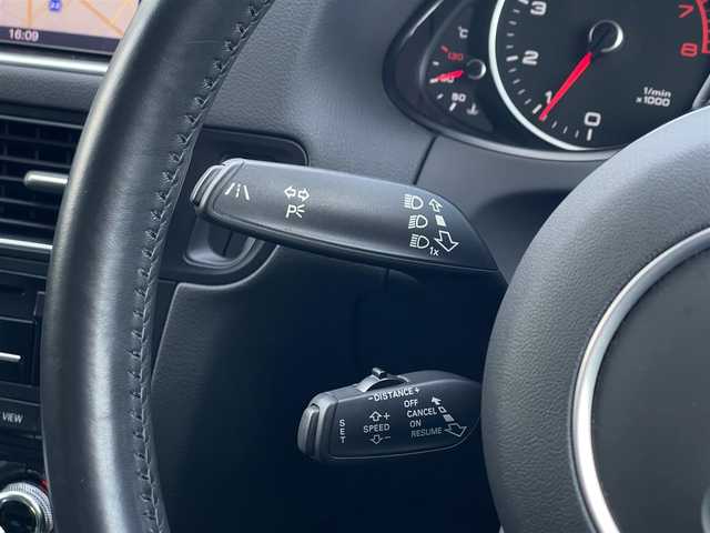 アウディ Ｑ５ 2．0 TFSI クワトロ 山梨県 2016(平28)年 3万km グレイシアホワイトメタリック 黒革 /シートH /Bang＆Olufsen /ACC/純正ＨＤＤナビ/Ｂカメラ/Ｓカメラ/アシスタンスＰ/ＢＳＡ/ＬＫＡ/ＣＤ/ＤＶＤ/ＥＴＣ/前後ドラレコ/Ａライト/ＨＩＤヘッドライト/Ｐシート/純正１８ＡＷ/Ｐバックドア/スマートキー/スペア