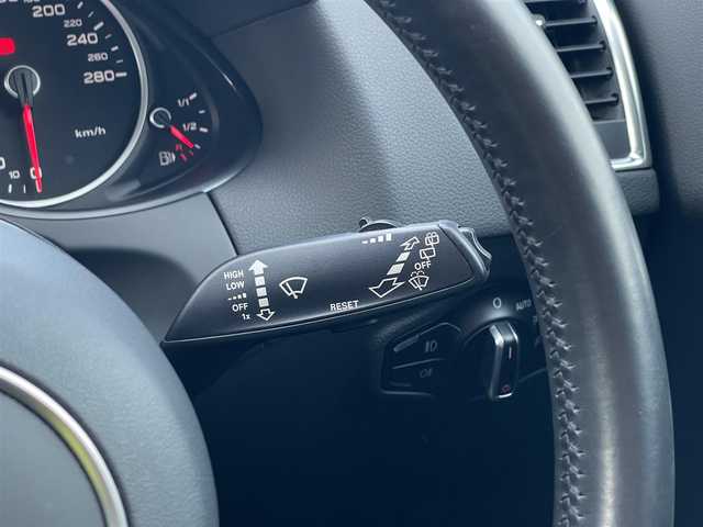 アウディ Ｑ５ 2．0 TFSI クワトロ 山梨県 2016(平28)年 3万km グレイシアホワイトメタリック 黒革 /シートH /Bang＆Olufsen /ACC/純正ＨＤＤナビ/Ｂカメラ/Ｓカメラ/アシスタンスＰ/ＢＳＡ/ＬＫＡ/ＣＤ/ＤＶＤ/ＥＴＣ/前後ドラレコ/Ａライト/ＨＩＤヘッドライト/Ｐシート/純正１８ＡＷ/Ｐバックドア/スマートキー/スペア