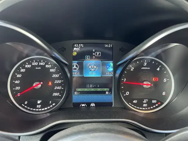 メルセデス・ベンツ ＧＬＣ２２０ d 4マチック AMGライン 鹿児島県 2022(令4)年 3.5万km ダイヤモンドホワイト 純正ナビ/フルセグTV/Bluetoothオーディオ/全方位カメラ/前後ドライブレコーダー/ETC/ハーフレザーシート/全席シートヒーター/前席パワーシート/ブラインドスポットモニター/レーンキープ アシスト/衝突軽減ブレーキ/パワーテールゲート/パノラミックスライディングルーフ/保証書/取扱説明書/スペアキー1本