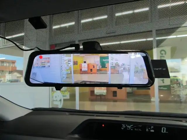 トヨタ アクア S 千葉県 2015(平27)年 9.2万km グレーメタリック 純正SDナビ、フルセグTV(キャンセラー有)/バックカメラ/純正オーディオ【DVD/CD/BT/SD】/プッシュスタート/ヘッドライトレベライザー/フォグランプ/横滑り防止装置/前後コーナーセンサー/ルームミラー型前方ドライブレコーダー/ビルトインETC、スペアキー/取扱説明書/ナビ取扱説明書/新車時保証書