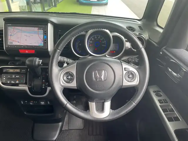 ホンダ Ｎ ＢＯＸ カスタム ターボ SSブラックSパッケージ 愛知県 2017(平29)年 6.9万km クリスタルブラックパール 純正ナビ/両側パワースライドドア/クルーズコントロール/シートヒーター/バックカメラ/純正アルミホイール/パドルシフト/衝突軽減システム/フルセグ/CD DVD/Bluetooth/ETC/ステアリングスイッチ/スマートキー/プッシュスタート