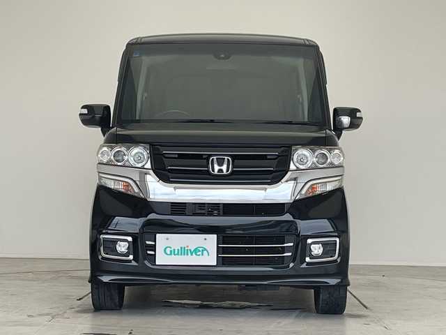 ホンダ Ｎ ＢＯＸ カスタム ターボ SSブラックSパッケージ 愛知県 2017(平29)年 6.9万km クリスタルブラックパール 純正ナビ/両側パワースライドドア/クルーズコントロール/シートヒーター/バックカメラ/純正アルミホイール/パドルシフト/衝突軽減システム/フルセグ/CD DVD/Bluetooth/ETC/ステアリングスイッチ/スマートキー/プッシュスタート
