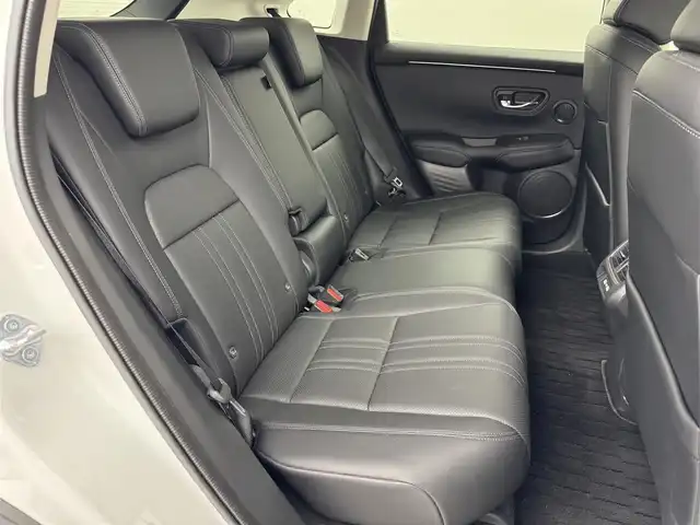ホンダ ＺＲ－Ｖ Z 福岡県 2024(令6)年 1万km プラチナホワイトパール 純正９型ナビ　/全方位カメラ　/ホンダセンシング　/レーダークルコン　/シートヒーター　/ステアリングヒーター　/パワーシート　/置くだけ充電　/ＥＴＣ２．０　/ＢＳＭ　/ヒルアシストコントロール　/ＭＴモード付　/電動リアゲート