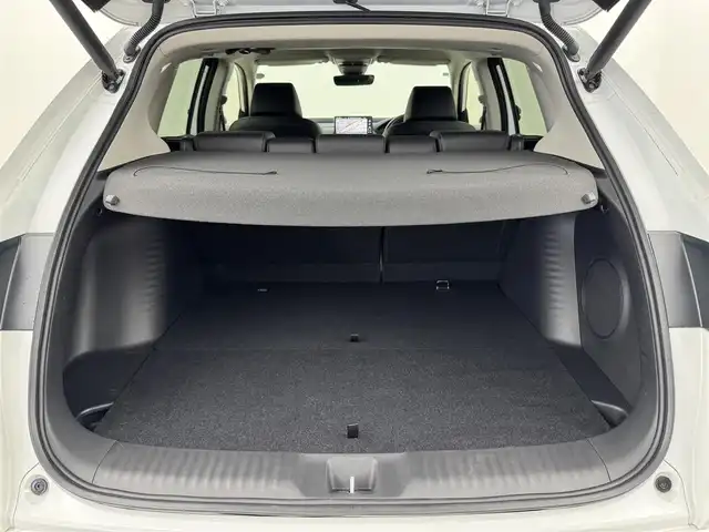 ホンダ ＺＲ－Ｖ Z 福岡県 2024(令6)年 1万km プラチナホワイトパール 純正９型ナビ　/全方位カメラ　/ホンダセンシング　/レーダークルコン　/シートヒーター　/ステアリングヒーター　/パワーシート　/置くだけ充電　/ＥＴＣ２．０　/ＢＳＭ　/ヒルアシストコントロール　/ＭＴモード付　/電動リアゲート