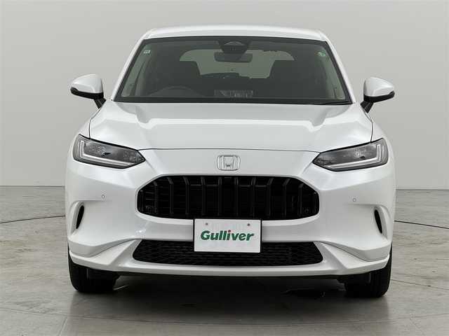 ホンダ ＺＲ－Ｖ Z 福岡県 2024(令6)年 1万km プラチナホワイトパール 純正９型ナビ／フルセグＴＶ　/全方位カメラ　/ワイヤレス充電　/レーダークルコン　/コーナーセンサー　/ホンダセンシング　/衝突軽減ブレーキ　/レーンキープ　/ブラインドスポットモニター　/アクセル踏み間違い防止　/シートヒーター　/シートメモリー付きパワーシート　/ハーフレザーシート　/ステアリングヒーター　/パワーバックドア　/ＬＥＤヘッドライト　/純正１８インチアルミホイール　