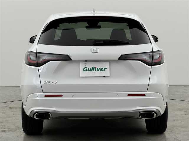 ホンダ ＺＲ－Ｖ Z 福岡県 2024(令6)年 1万km プラチナホワイトパール 純正９型ナビ／フルセグＴＶ　/全方位カメラ　/ワイヤレス充電　/レーダークルコン　/コーナーセンサー　/ホンダセンシング　/衝突軽減ブレーキ　/レーンキープ　/ブラインドスポットモニター　/アクセル踏み間違い防止　/シートヒーター　/シートメモリー付きパワーシート　/ハーフレザーシート　/ステアリングヒーター　/パワーバックドア　/ＬＥＤヘッドライト　/純正１８インチアルミホイール　