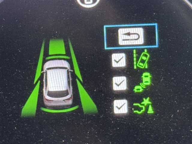 ホンダ ＺＲ－Ｖ Z 福岡県 2024(令6)年 1万km プラチナホワイトパール 純正９型ナビ／フルセグＴＶ　/全方位カメラ　/ワイヤレス充電　/レーダークルコン　/コーナーセンサー　/ホンダセンシング　/衝突軽減ブレーキ　/レーンキープ　/ブラインドスポットモニター　/アクセル踏み間違い防止　/シートヒーター　/シートメモリー付きパワーシート　/ハーフレザーシート　/ステアリングヒーター　/パワーバックドア　/ＬＥＤヘッドライト　/純正１８インチアルミホイール　